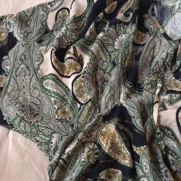 Band Of Gypsies Greenleaf Avenue Paisley Top, Small - Picture 6 of 9